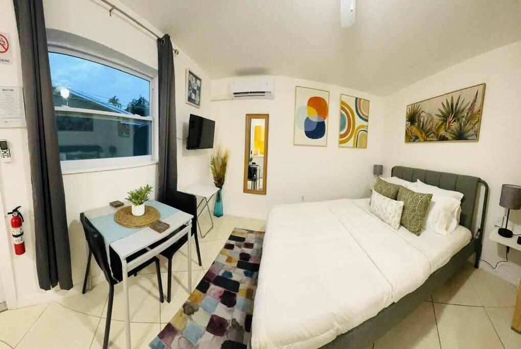 Studio With Terrace Near Hard Rock-Patio ฮอลลีวูด ภายนอก รูปภาพ